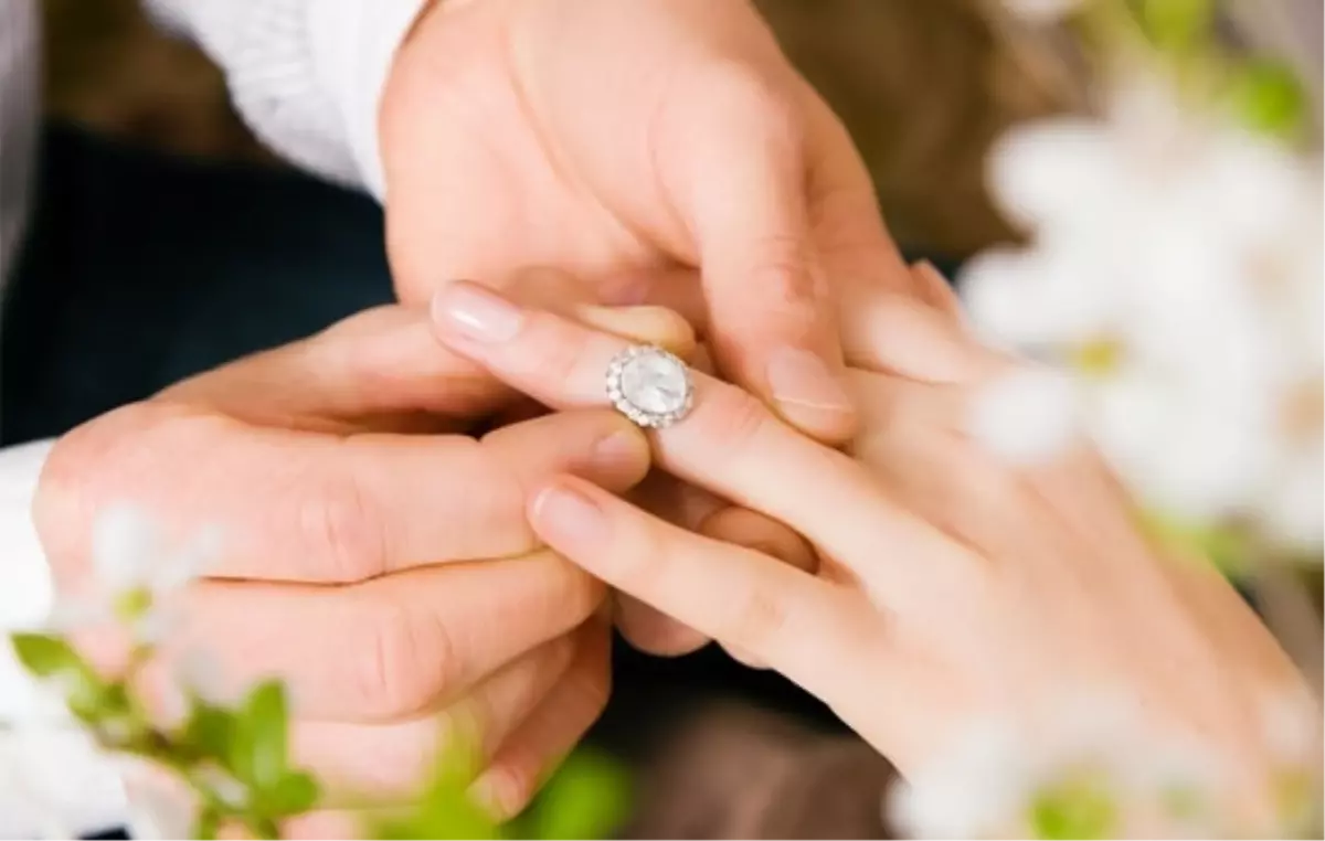 İslamiyet\'i Seçen ABD\'li Kız, Türkle Evlendi