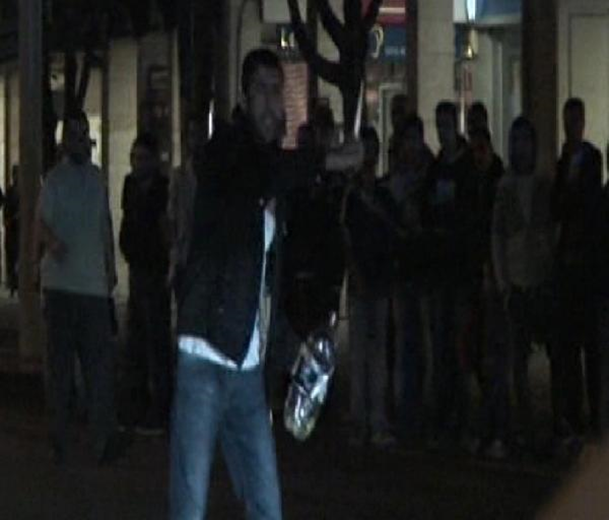İşsiz Genç Kendini Yakmak İstedi