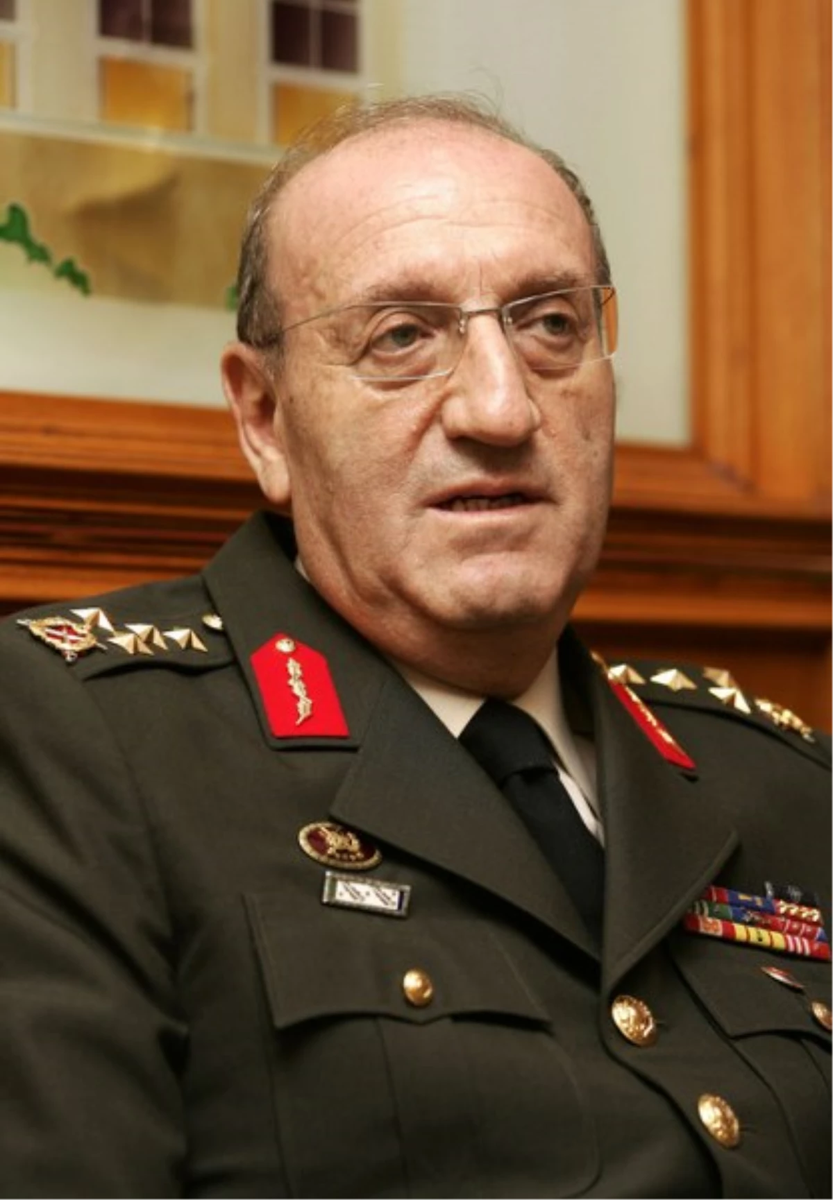 Kara Kuvvetleri Komutanı Kıvrıkoğlu Başbakan Vekili Özgürgün\'ü Ziyaret Etti