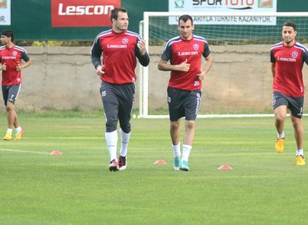 Kardemir Karabükspor\'un Umudu, Son 90 Dakikaya Kaldı
