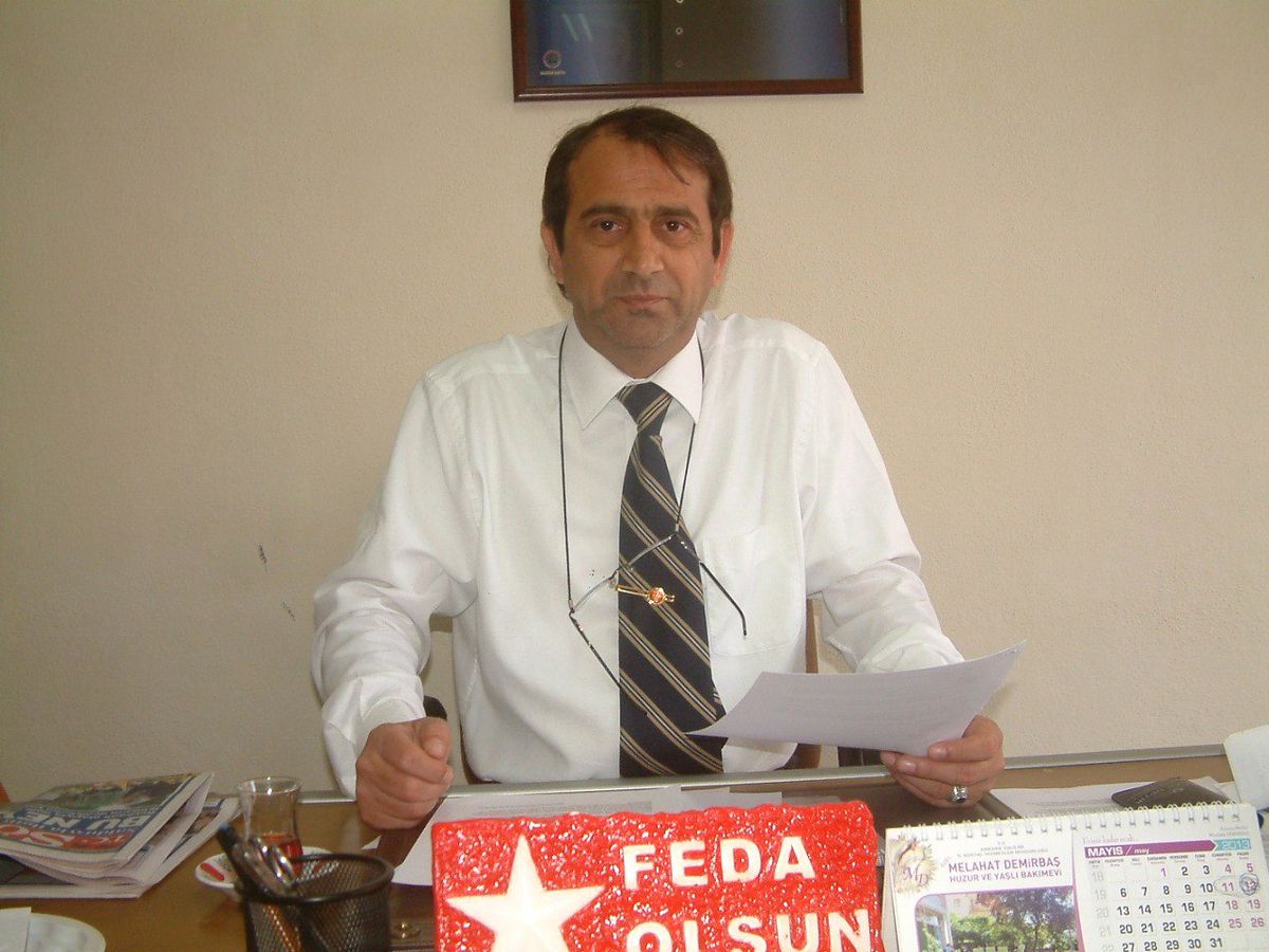 Levent Kırca Burhaniye'ye Geliyor