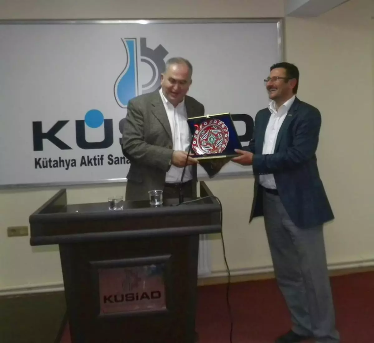 Mete Tetik, 'Gülümser'i İşadamlarına Tanıttı