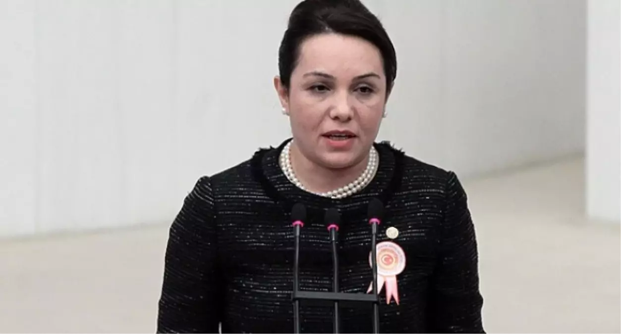 Milletvekili Salman'dan Bayan Futbol Takımına Teşekkür Mesajı