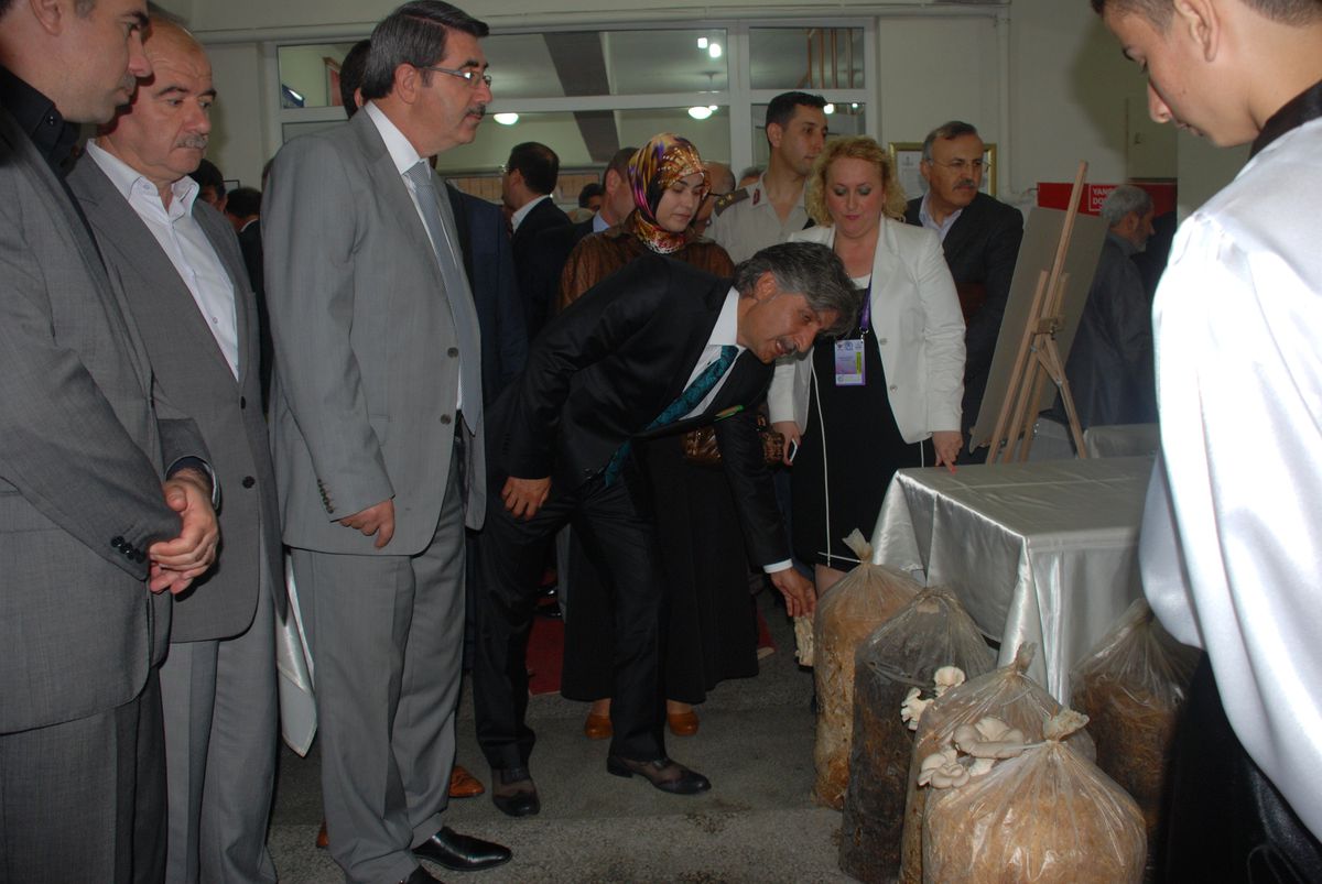 Öğrenciler Projelerini Sergiledi