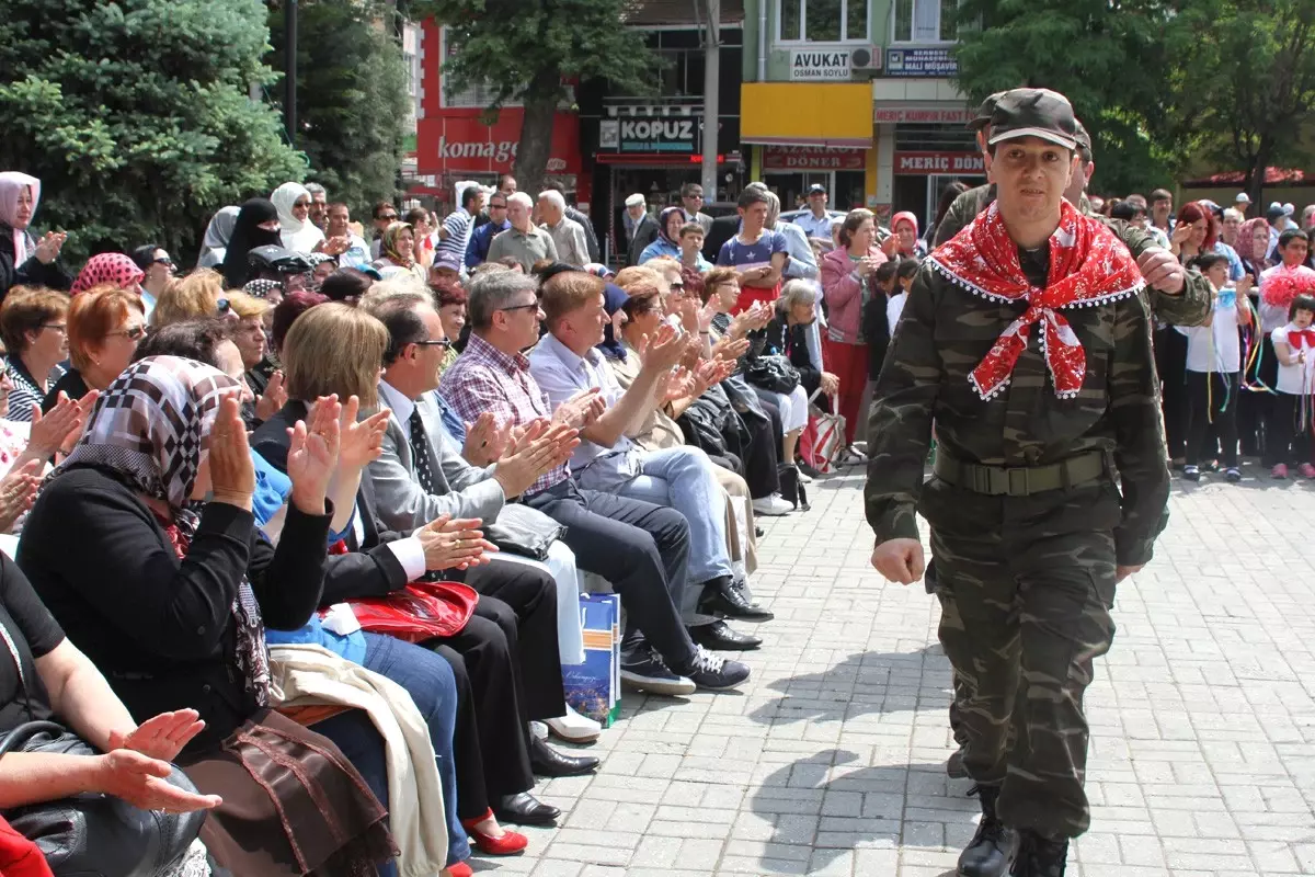 Orhangazi\'de Engelliler Şenliği