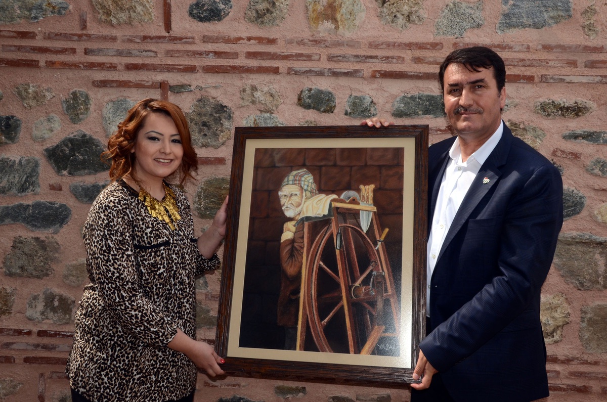 Osmek Kursiyerlerinden Resim Sergisi