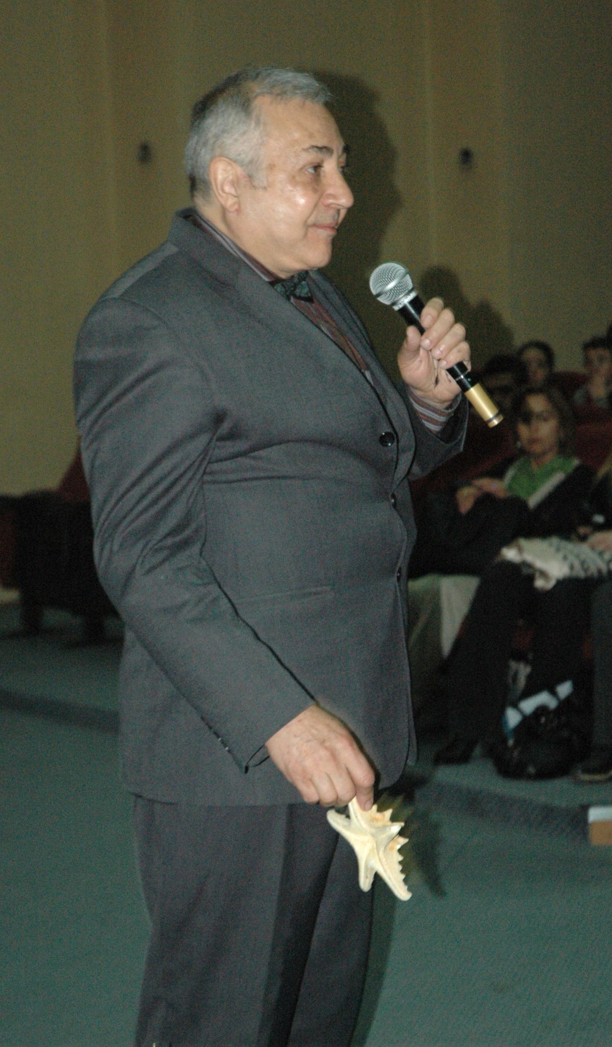 Prof. Dr. Orhan Kural Erzurum\'da Çevre Bilinci ve İsrafı Anlattı