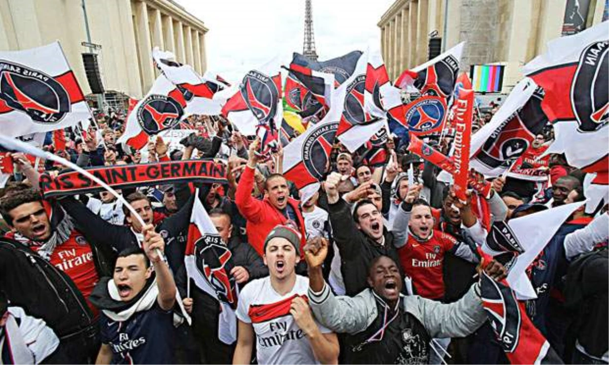 PSG, Paris\'te Şampiyonluğunu Kutladı