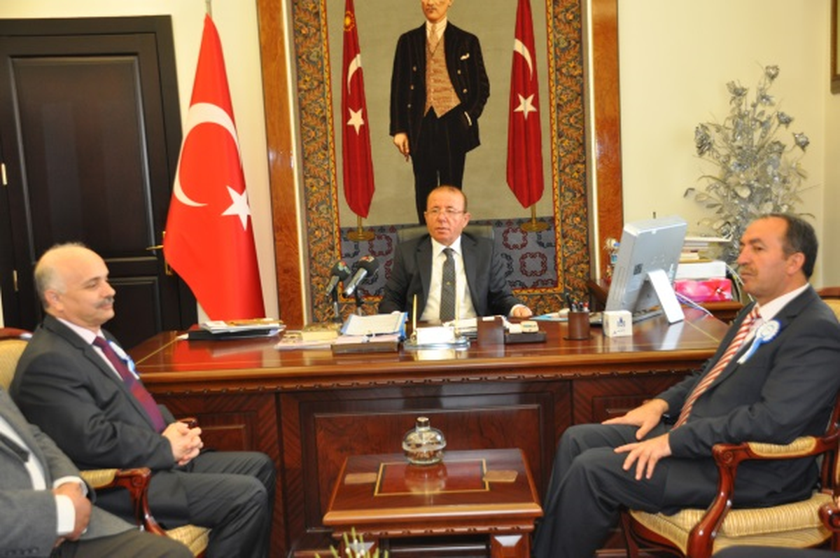 SGK Personelinden Vali Oğuz\'a Ziyaret