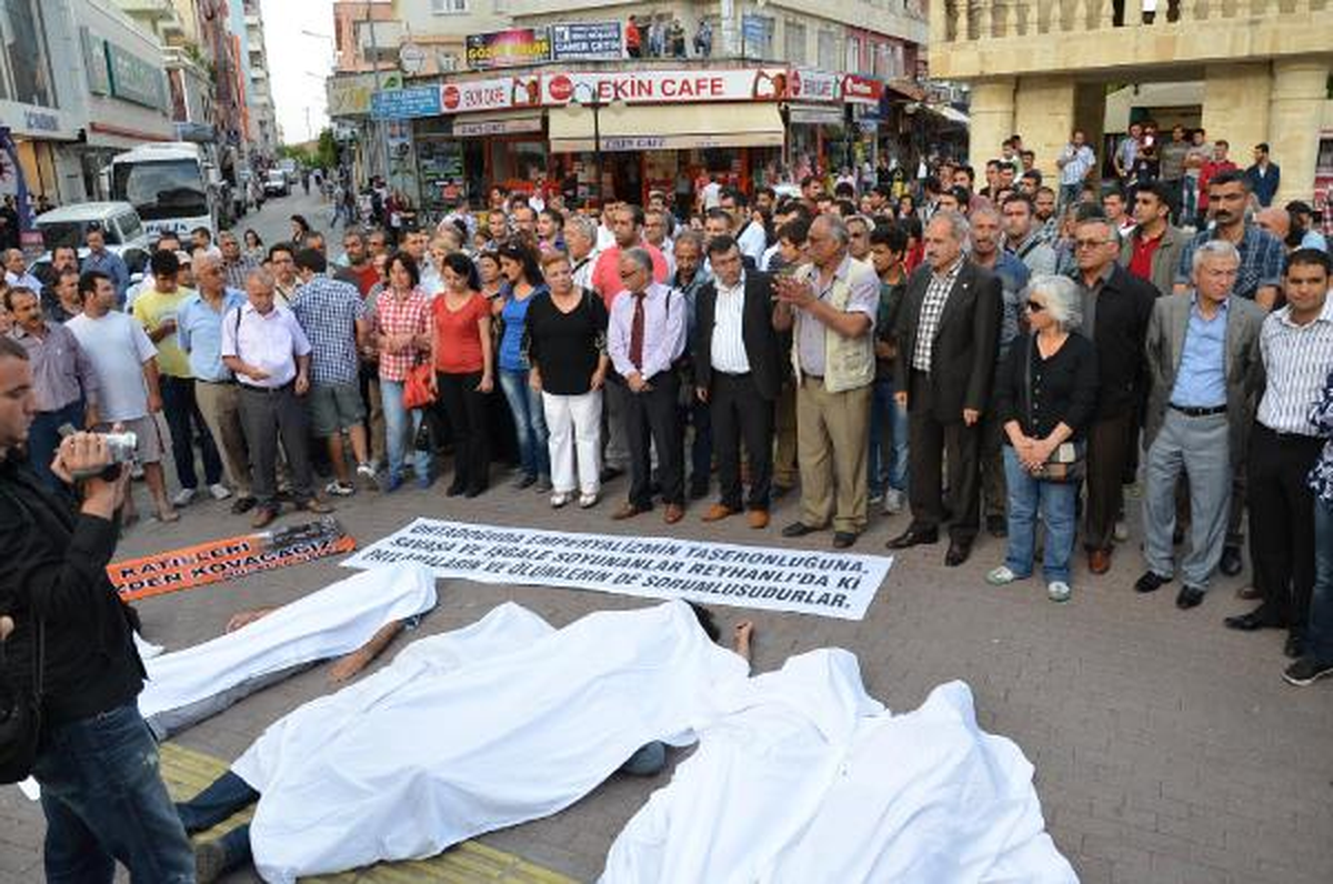 Tarsus'ta Kefenli Reyhanlı Protestosu