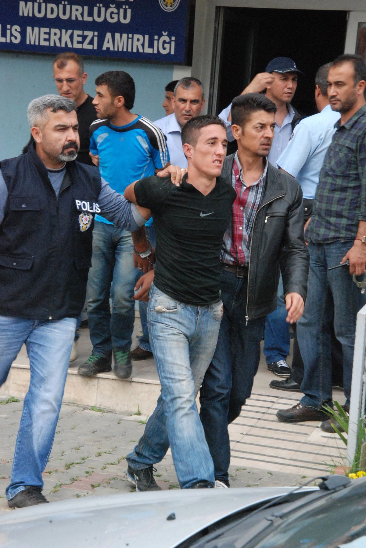Torbalı\'da Hırsızlık Çetesine Şok Baskın