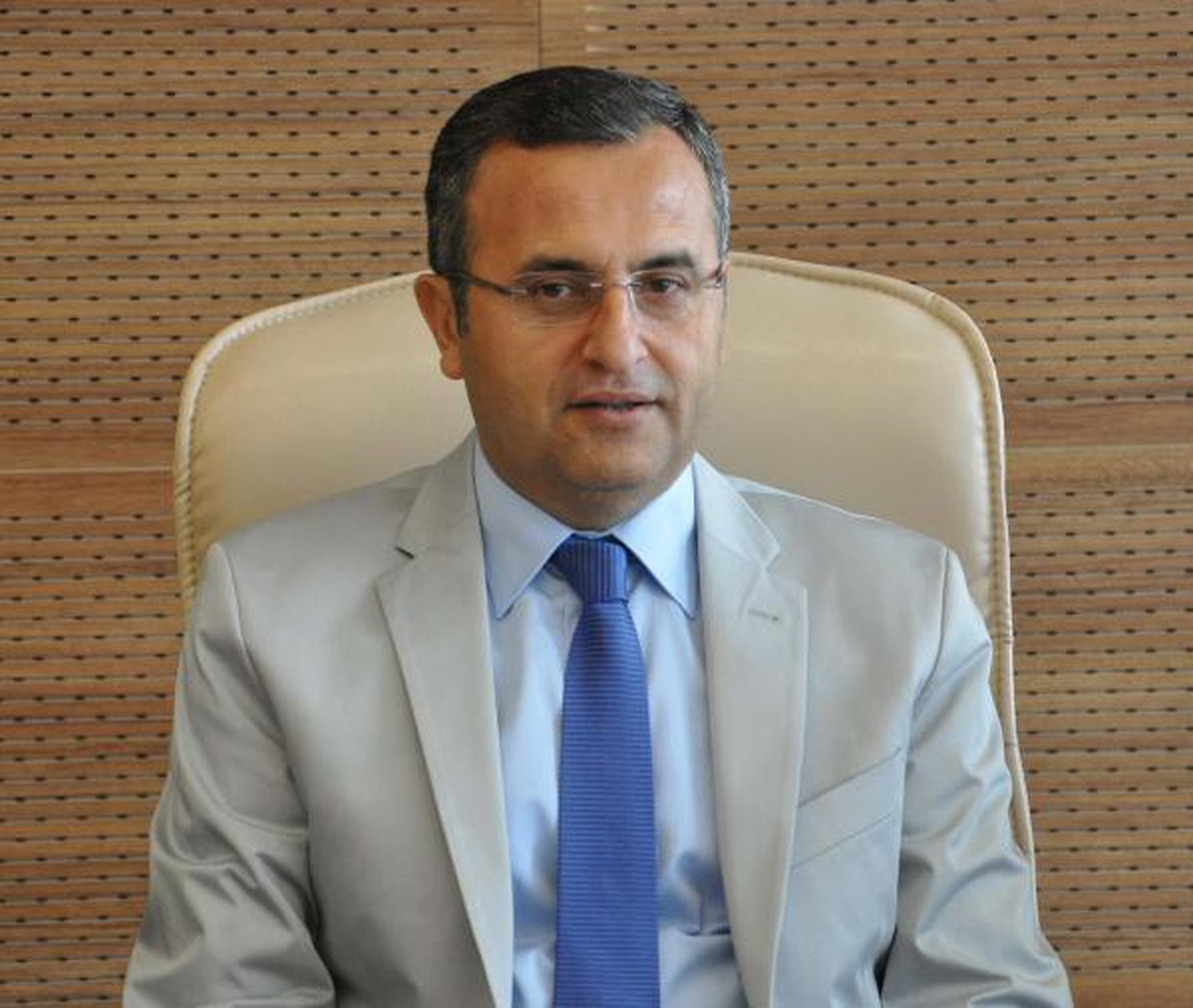 Vali Demir'in Şelale Üzüntüsü