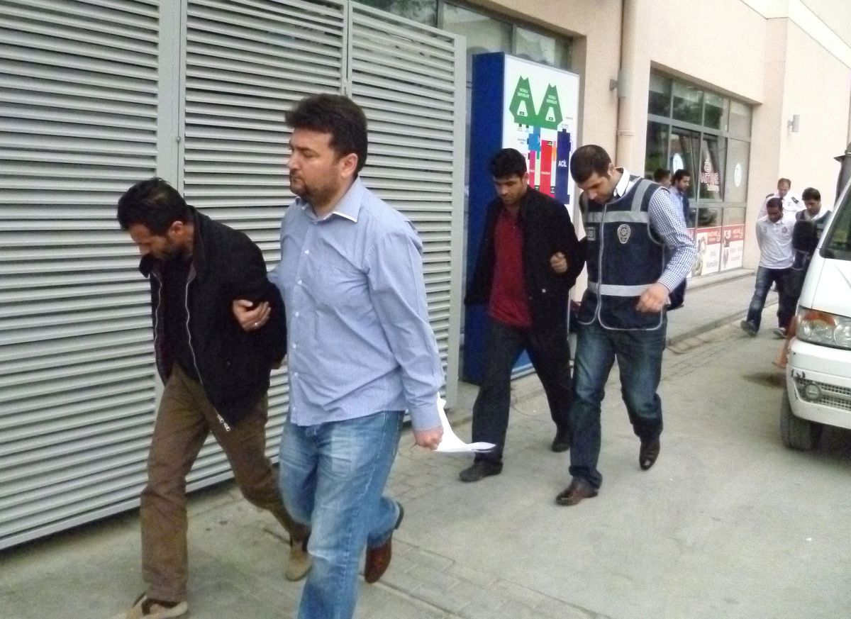 Yakıt Deposuna Saklanmış 15 Kilo Uyuşturucu Ele Geçirildi