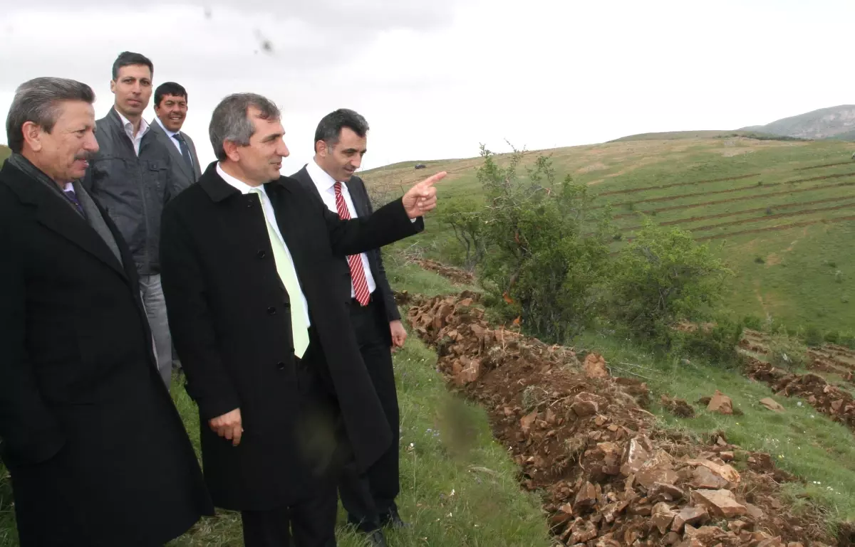 Yozgat Valisi Abdulkadir Yazıcı Spor Vadisi Projesi Çalışmalarını İnceledi