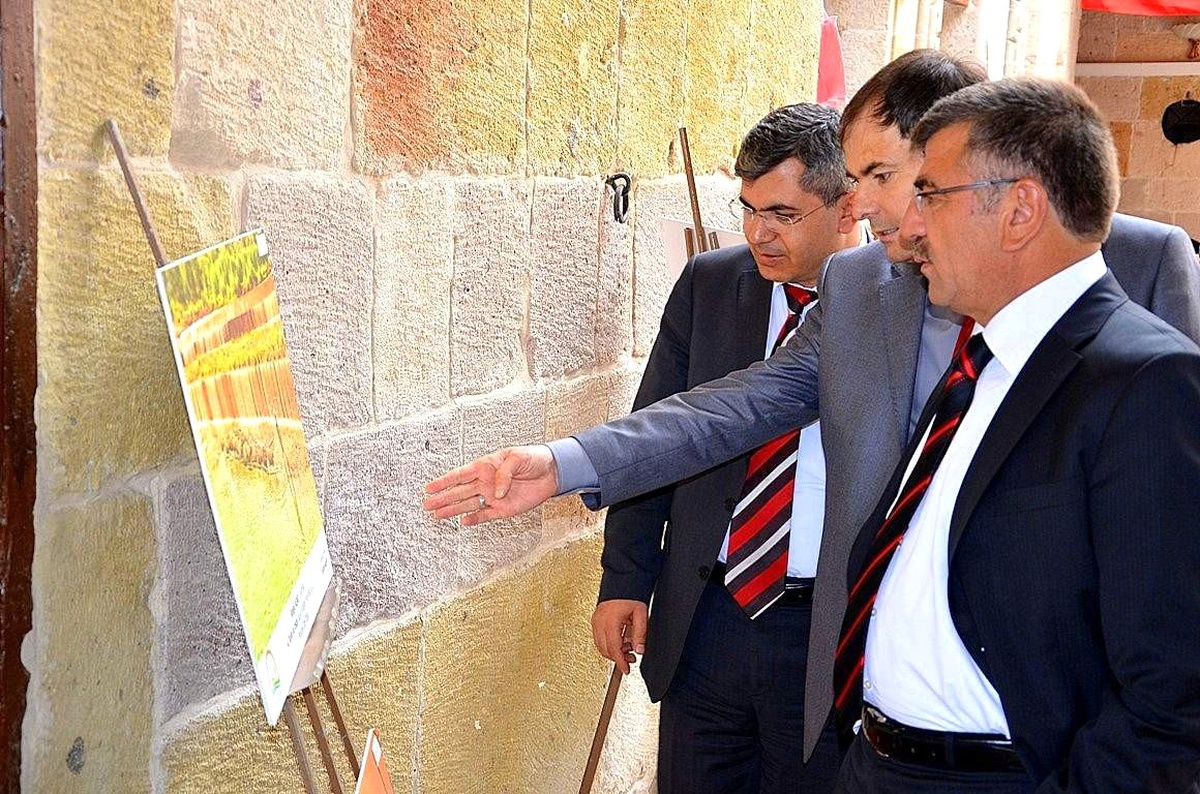 "4.tarım ve İnsan" Fotoğraf Sergisi Akmedrese\'de Açıldı?