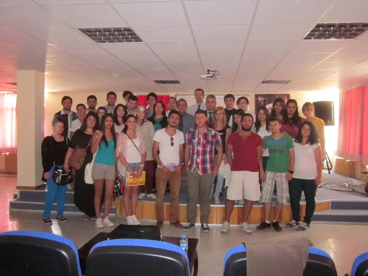 Ayvalık Myo\'ya Eğitim Semineri