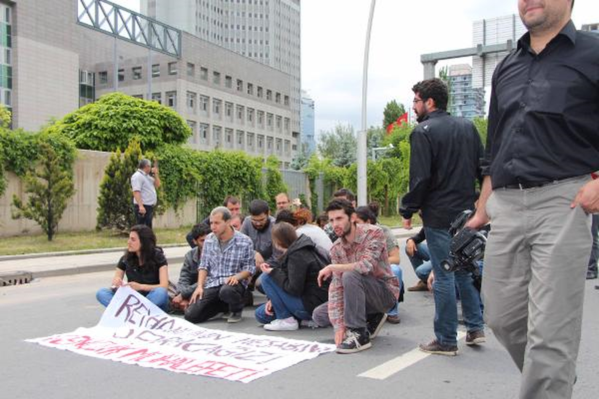 Bakanlık Önündeki Reyhanlı Protestosuna Polis Müdahalesi : 15 Gözaltı