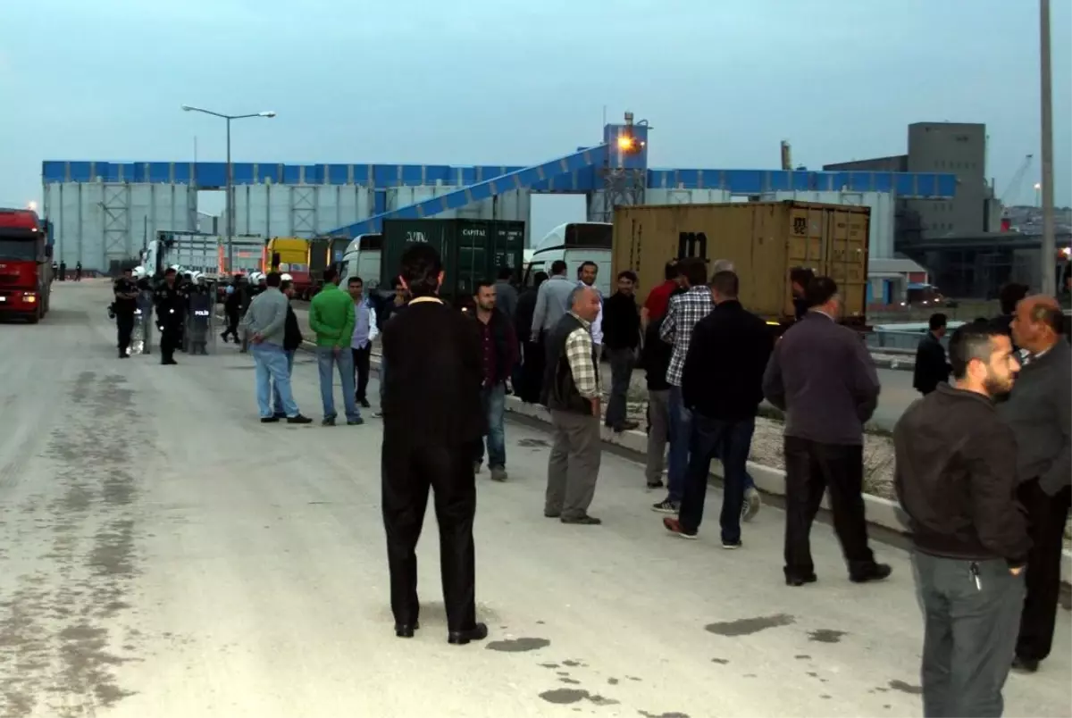 Bandırma Limanı\'nda Gerginlik