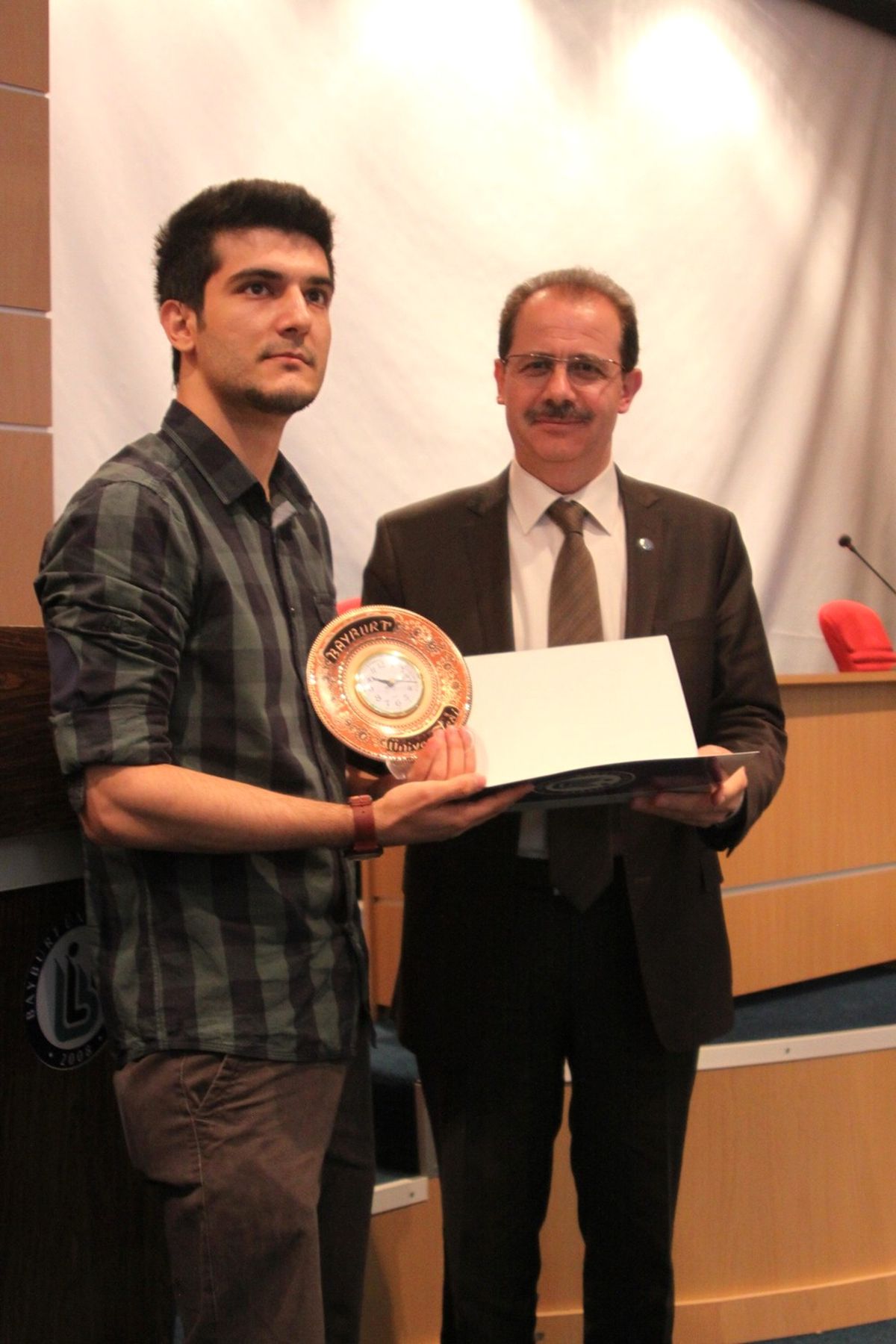 Bayburt Üniversitesi Mühendislik Fakültesi, Başarılı Öğrencilerine Onur Ödülü Verdi