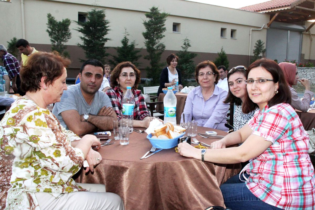 Belediye Çalışanları Yemekte Buluştu