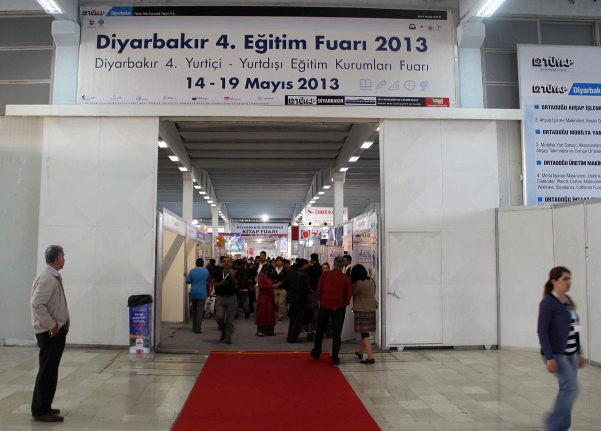 Diyarbakırlılardan Kitap Fuarına Yoğun İlgi