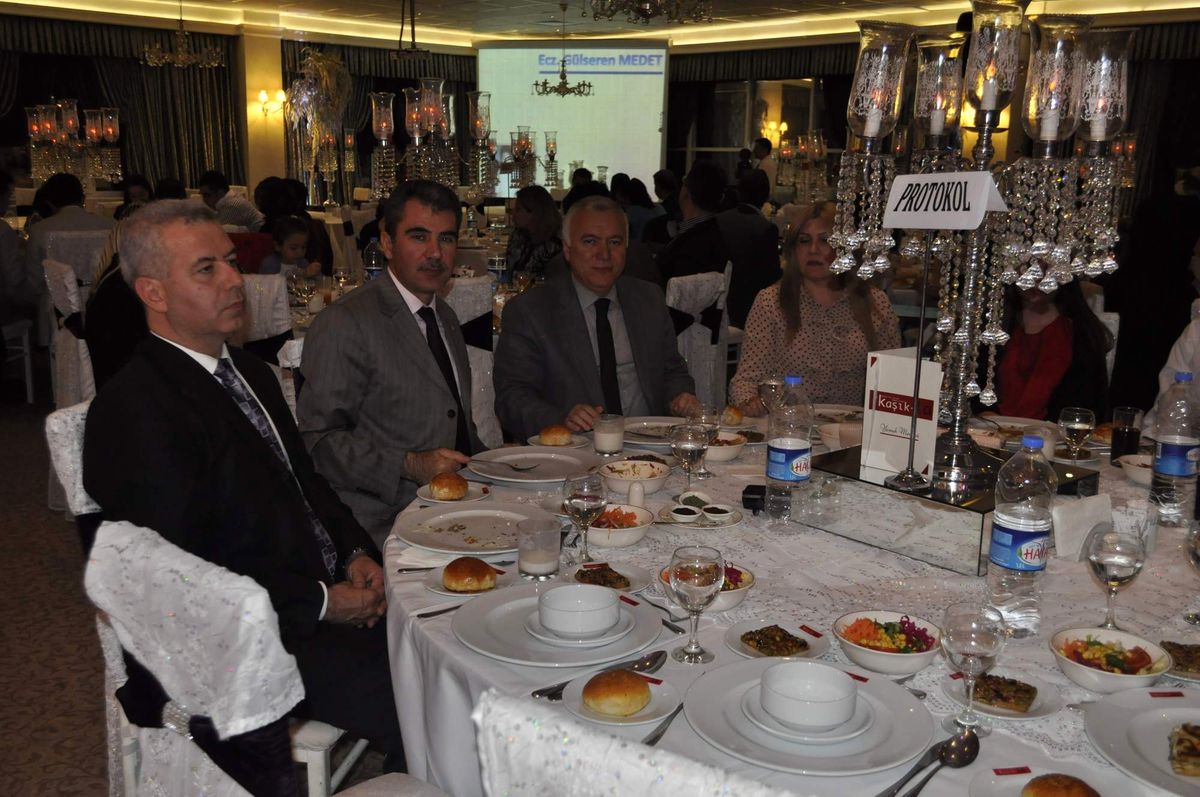 Eczacılar Yemekte Buluştu