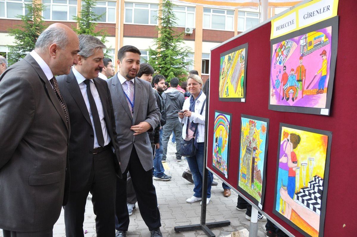 Esogü\'de \'Engelsiz Düşler Resim Şenliği\'