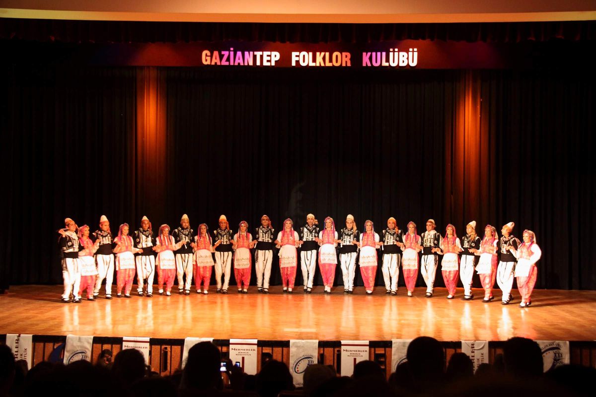 Gaziantep Folklor Kulübü Türkiye\'yi Temsil Edecek