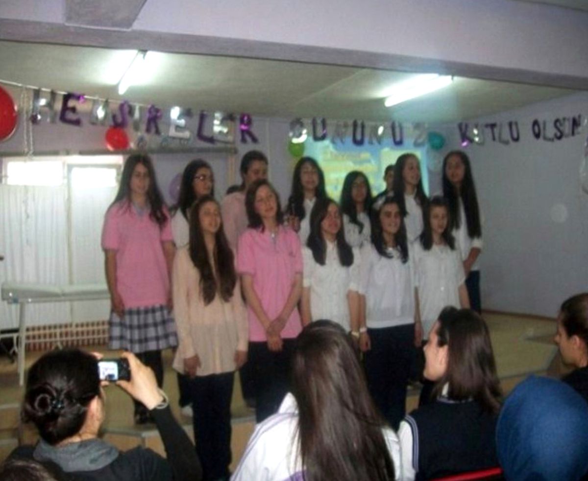 Gediz\'de Dünya Hemşireler Günü Kutlandı