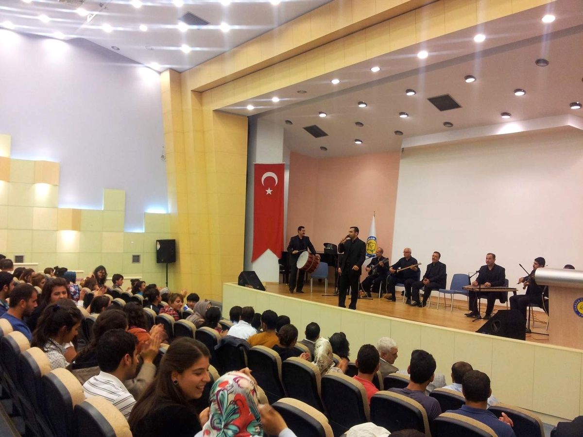 Gençlik Meclisi\'nden Öğrencilere Sıra Gecesi