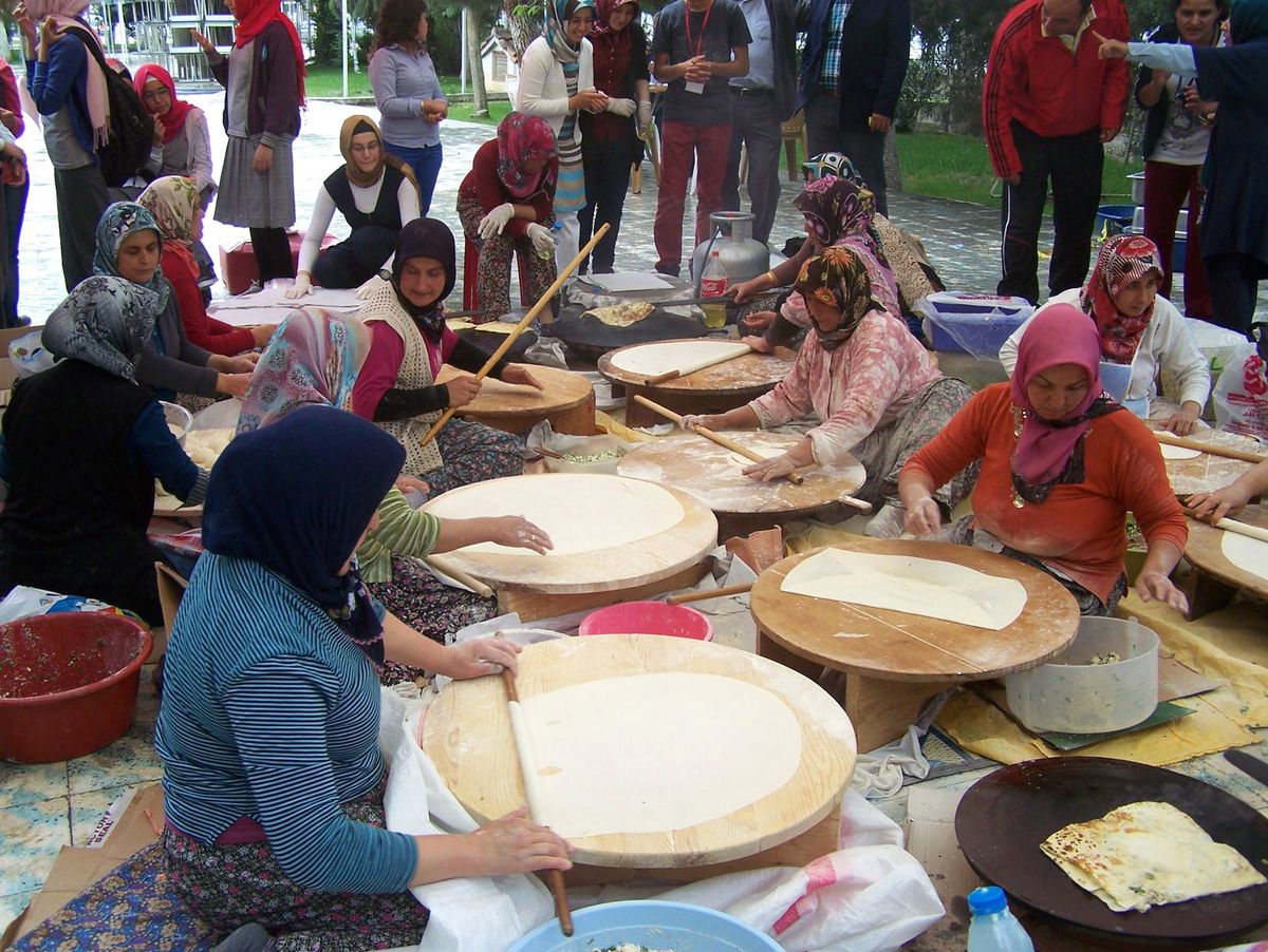 Korkuteli, Kermes Düzenledi