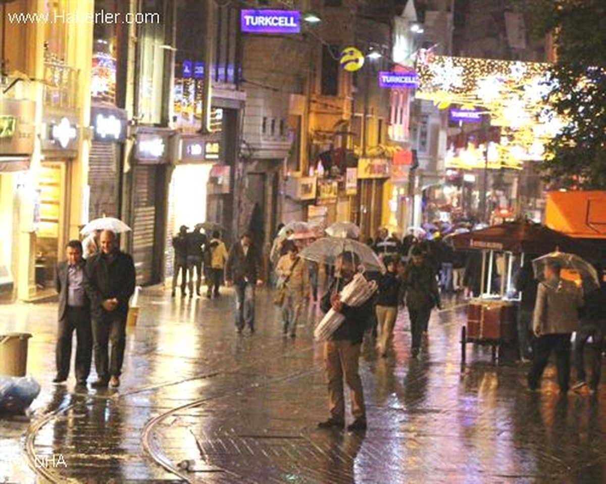 İstanbul\'da Yağmurlu Hava Etkili Oldu…