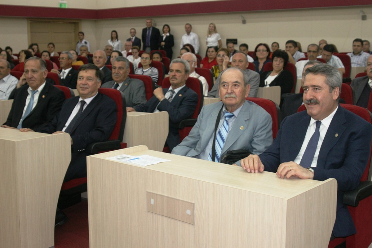 İzmir Valisi Kıraç\'tan Veda Ziyaretleri