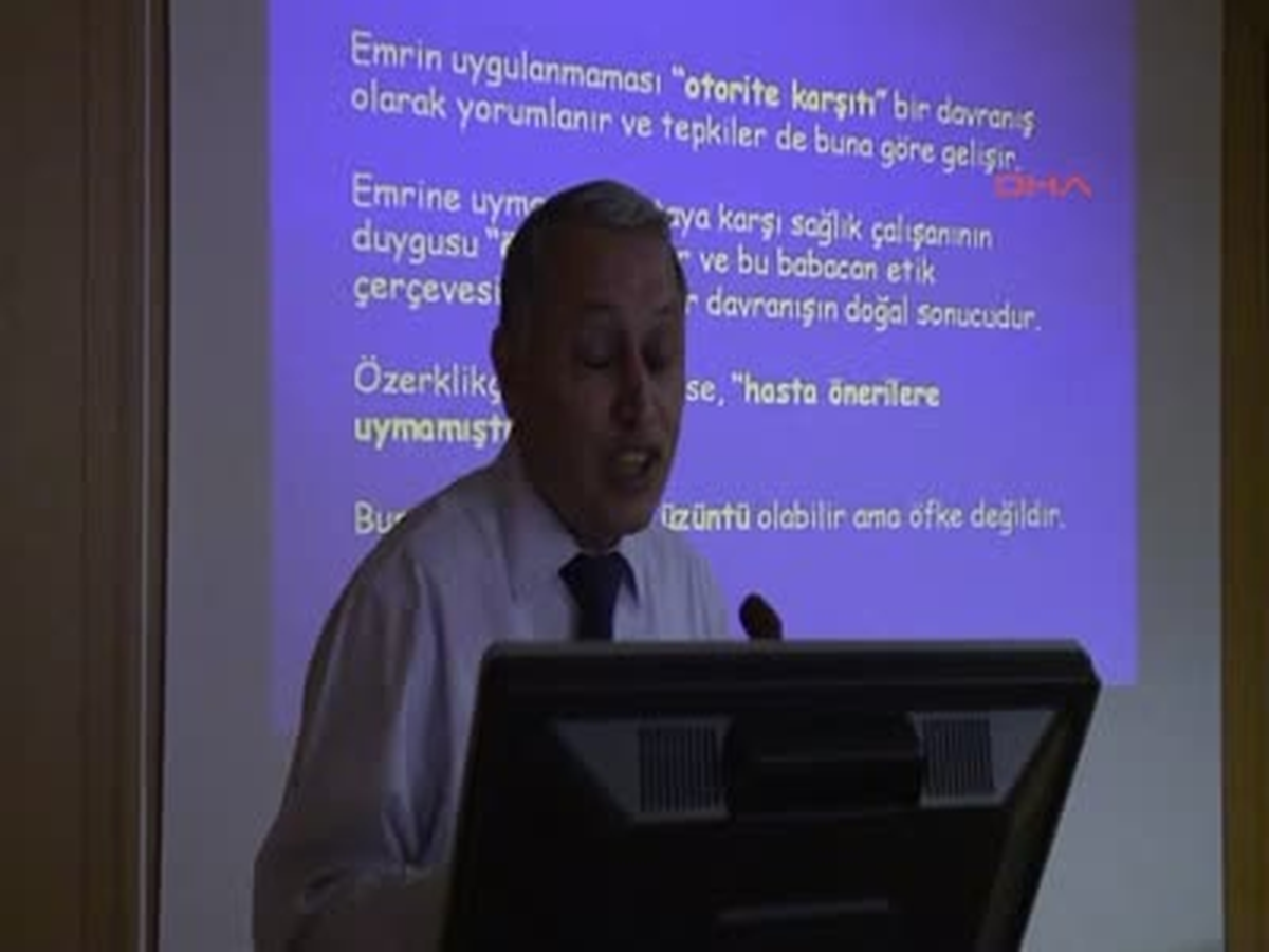 Hemşirelere \'Şiddet Geliyorsa Kaç\' Önerisi