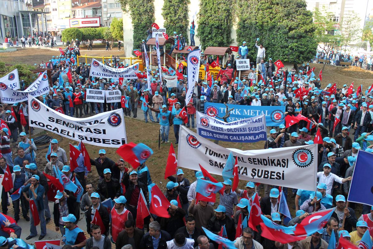 Kocaeli\'de Metal İşçilerinden Eylem