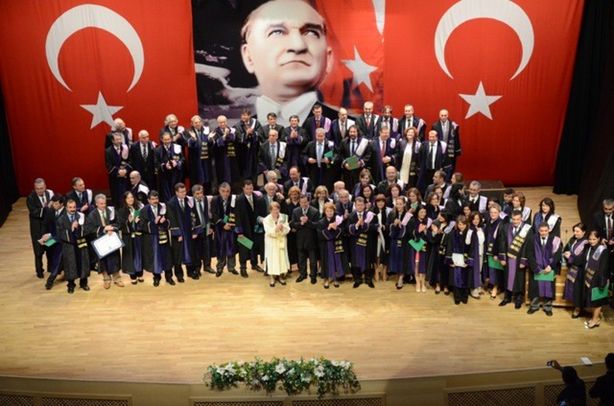 Kocaeli Üniversitesi\'nde Akademisyenlerin Günü
