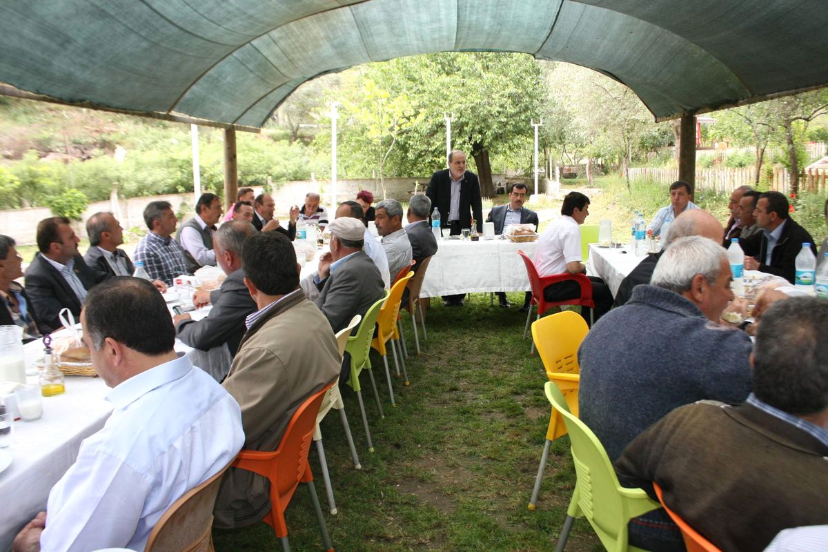 Köylere Hizmet Götürme Birliği Adaylığını Açıklayan Acar, Muhtarlarla Bir Araya Geldi