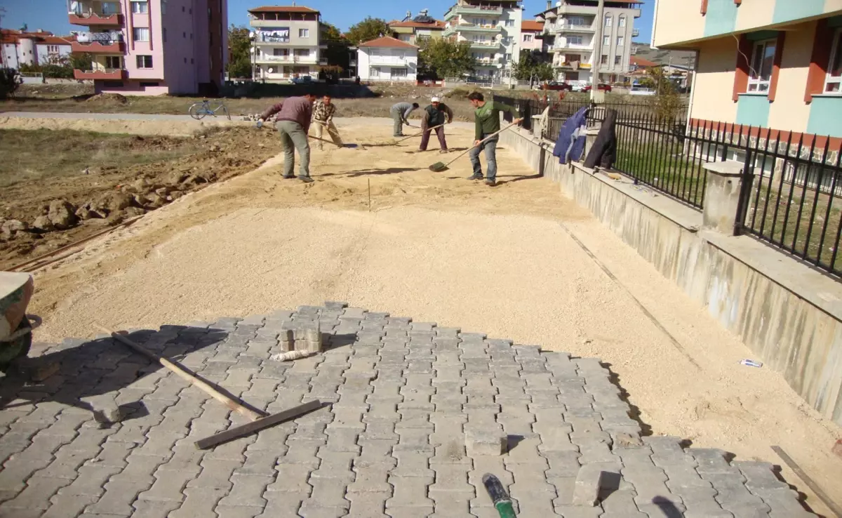 Kula Belediyesi, Kılıt Parke Taşı İhalesıni Yaptı