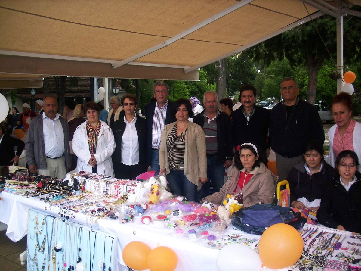 Ortaca Kent Konseyi'den Yardım Kermesi