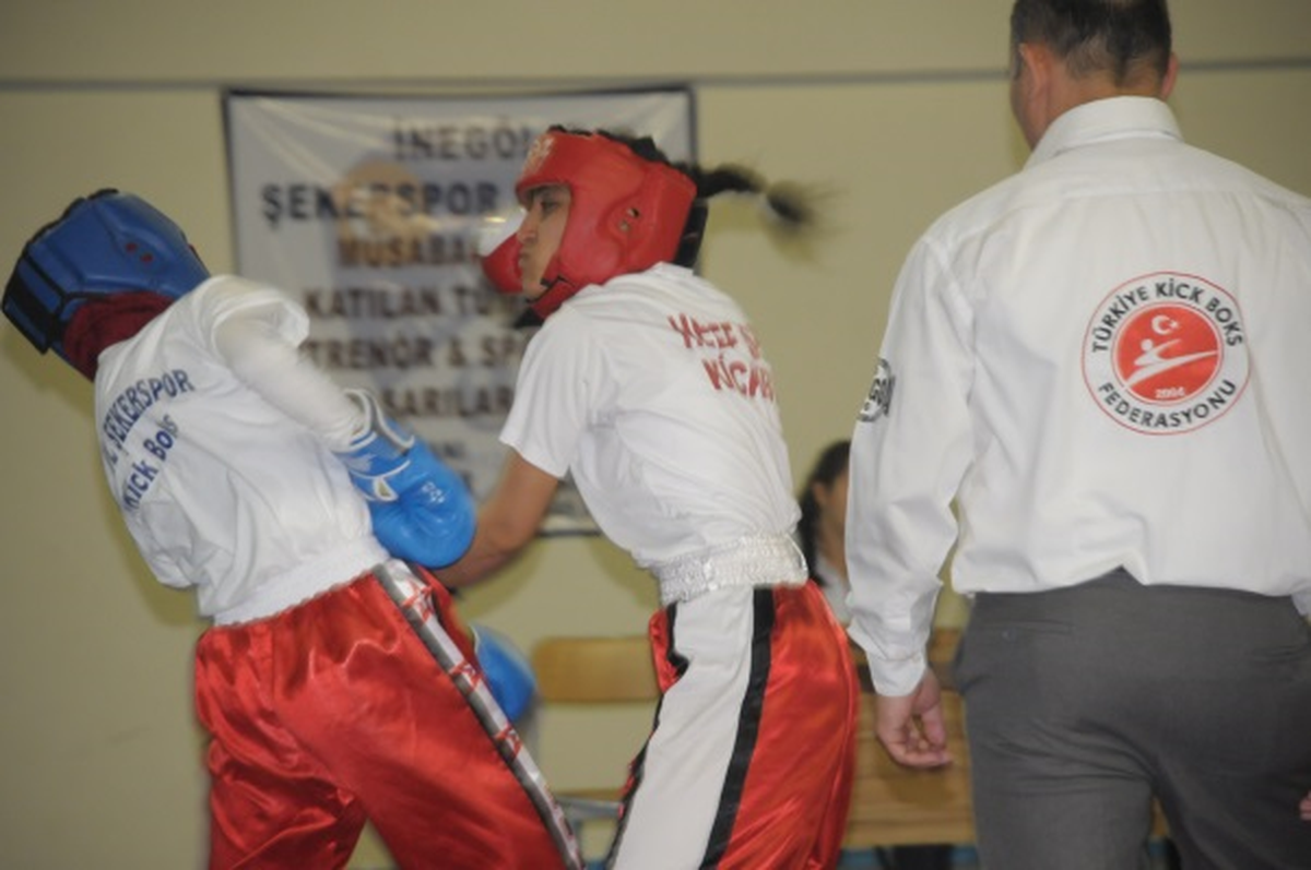 Şeker Spor Kulübü Kick Boks'ta Birinci