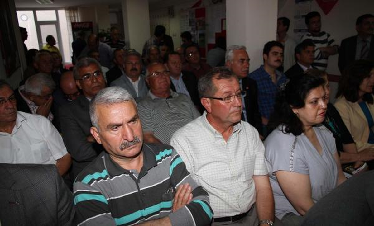 Tezcan, "Başbakan\'ın Tehdidi CHP\'ye Sökmez"
