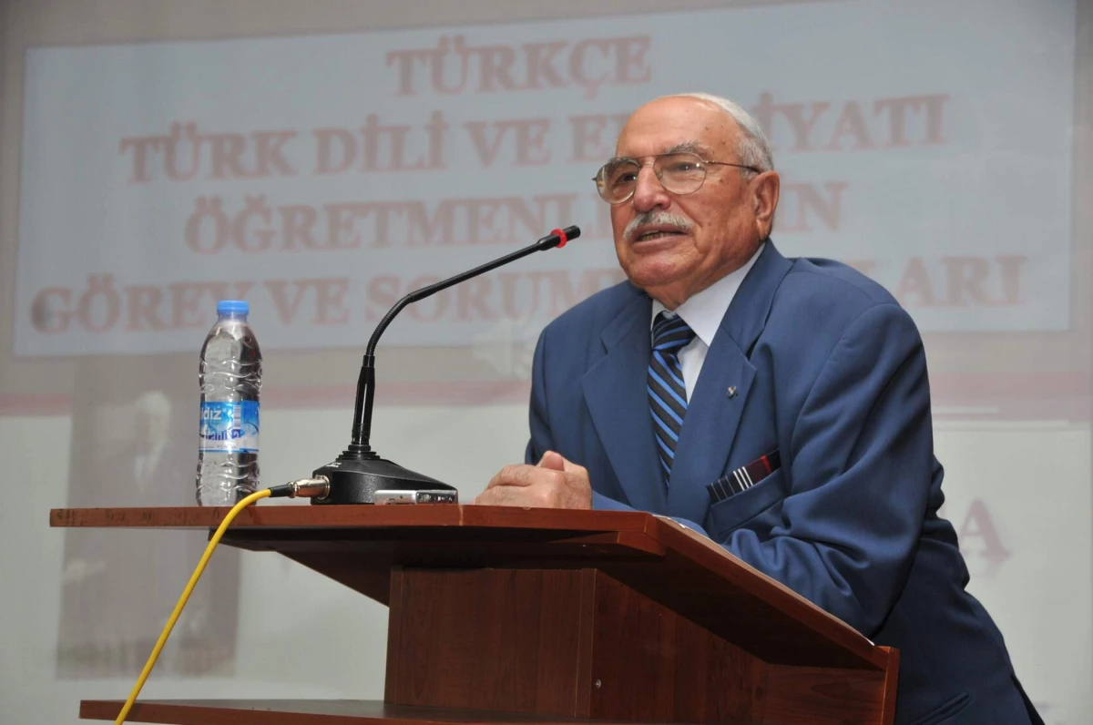 \'Türkçe-Türk Dili ve Edebiyat Öğretmenlerinin Görev ve Sorumlulukları\' Konferansı
