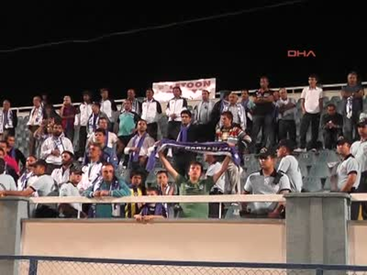 Afyonkarahisar Şampiyon Ankaraspor\'un Takım Otobüsü Kaza Yaptı 1 Ölü, 17 Yaralı Ek Sabri...