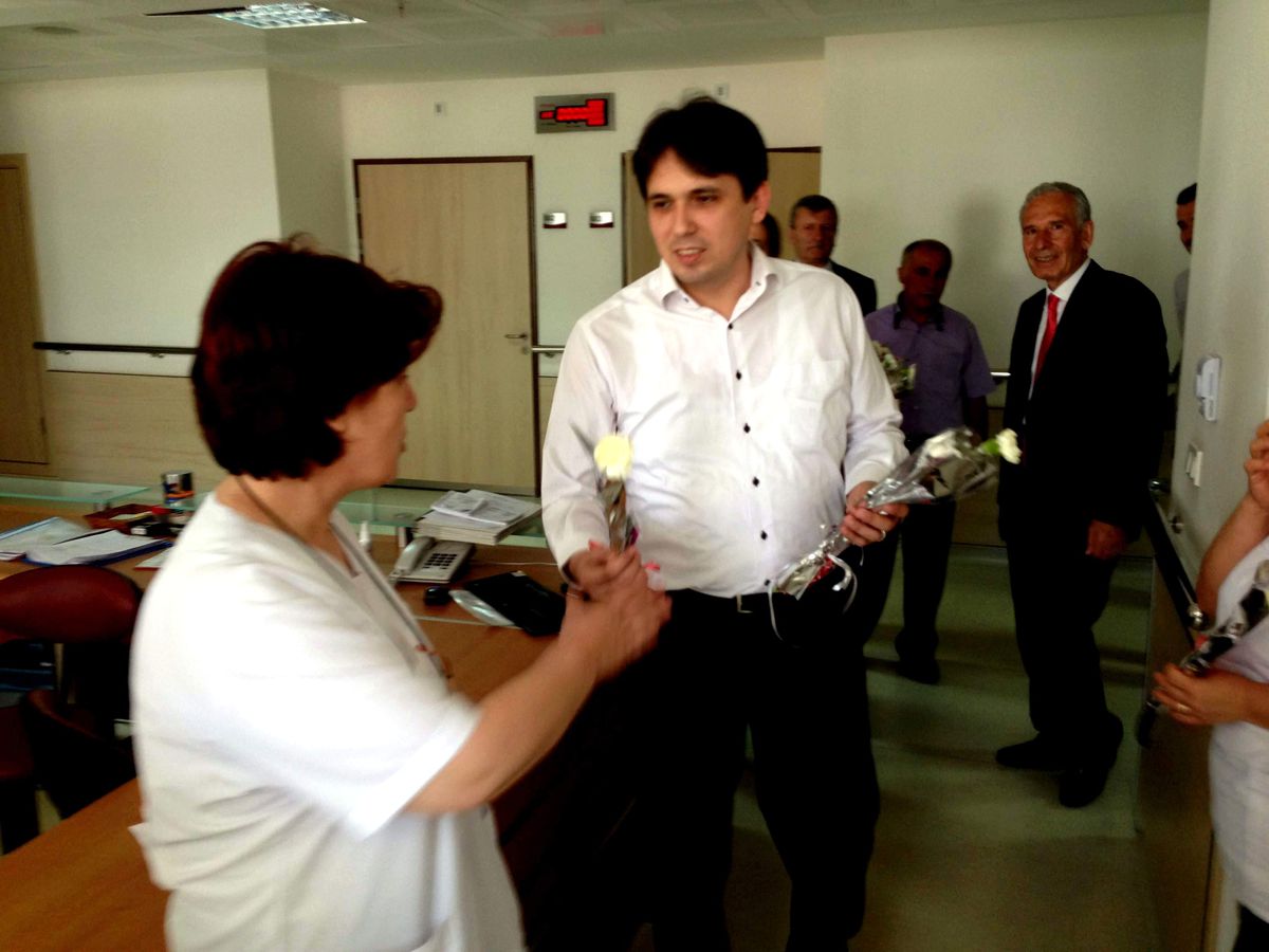 AK Parti\'li Ökten Hemşirelerle Buluştu