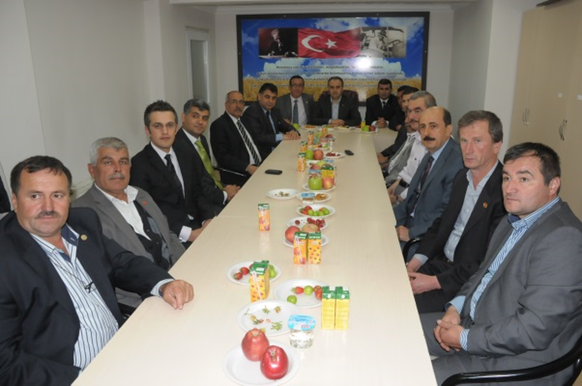 Aktaş, Çiftçiler Günü Dolayısıyla Ziraat Odasını Ziyaret Etti