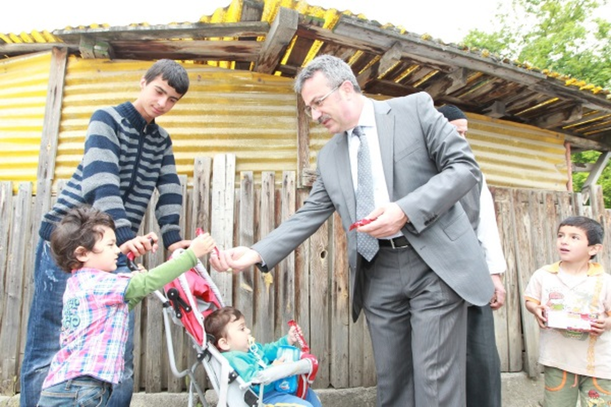 Arapçeşme\'de Asfalt Seferberliği