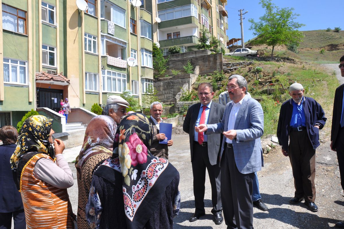 Başkan Vergili Üniversite Mahallesinde
