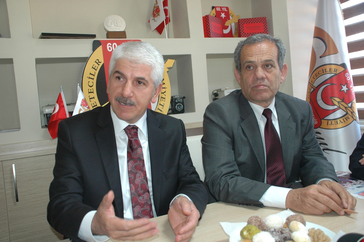 Baykan Sakallı Eskişehir Gazeteciler Cemiyeti'nde