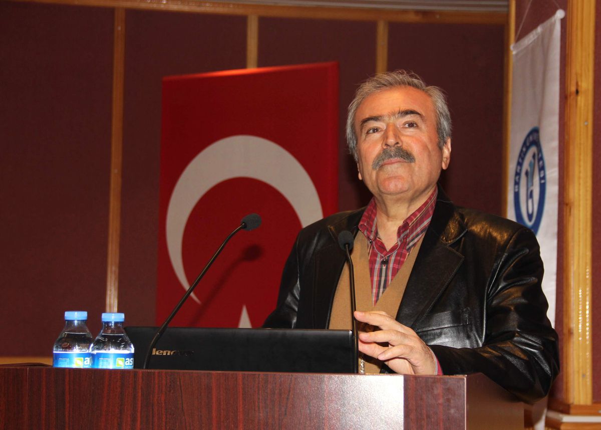 Bü\'de "Medeniyet Boyutuyla Vakıflar" Konferansı Düzenlendi