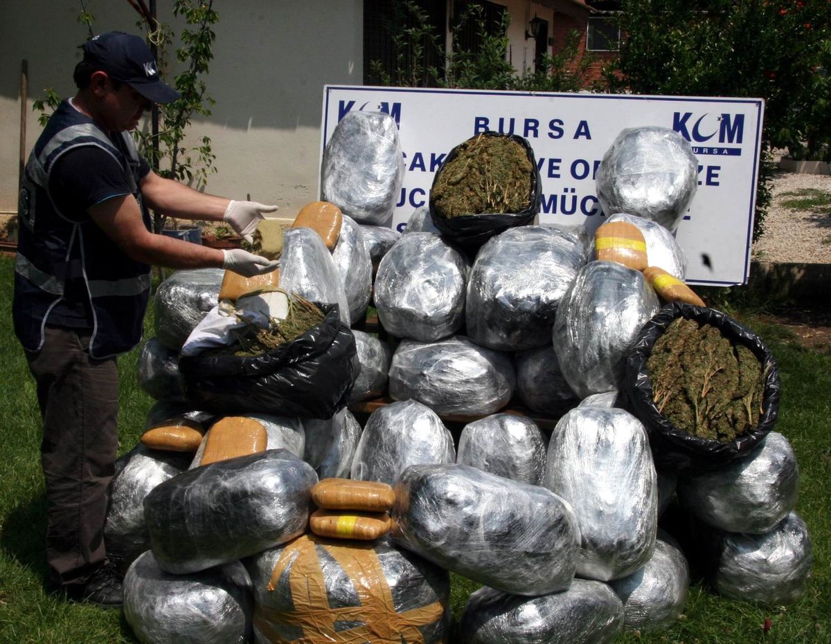 Bursa\'da 250 Kilo Esrarla Yakalanan 3 Kişi Tutuklandı